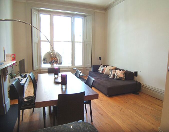 2 Bedroom Flat To Rent In Leinster Gardens, London, W2