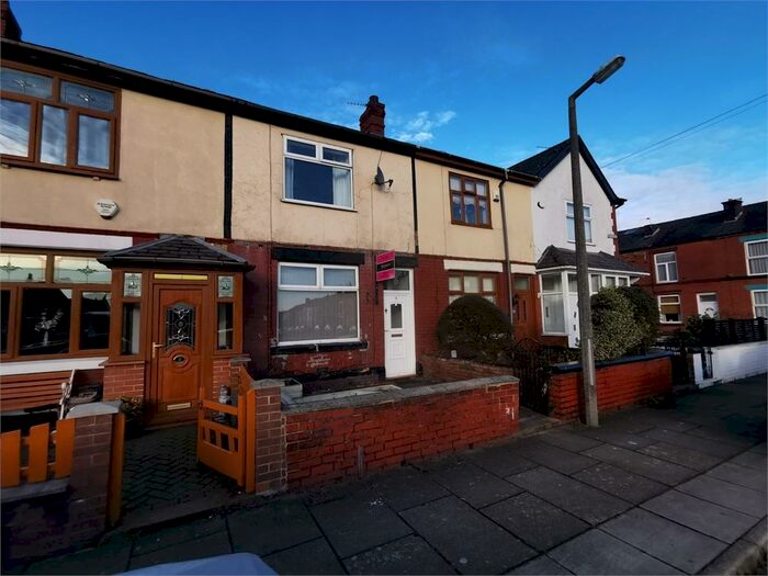 2 Bedroom Town House To Rent In Betley Street, Radcliffe, Manchester, M26