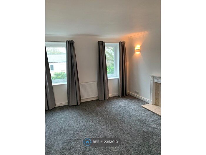 2 Bedroom Flat To Rent In Thornhill, Boston Spa, Wetherby, LS23