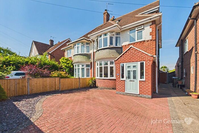 3 Bedroom Semi-Detached House For Sale In Holt Drive, Loughborough, LE11