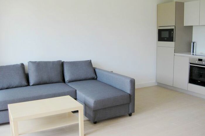 1 Bedroom Flat To Rent In Canalside Square, London, N1