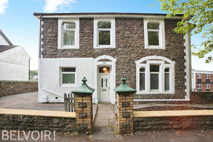 5 Bedroom Detached House For Sale In Merthyr Road, Pontypridd, CF37