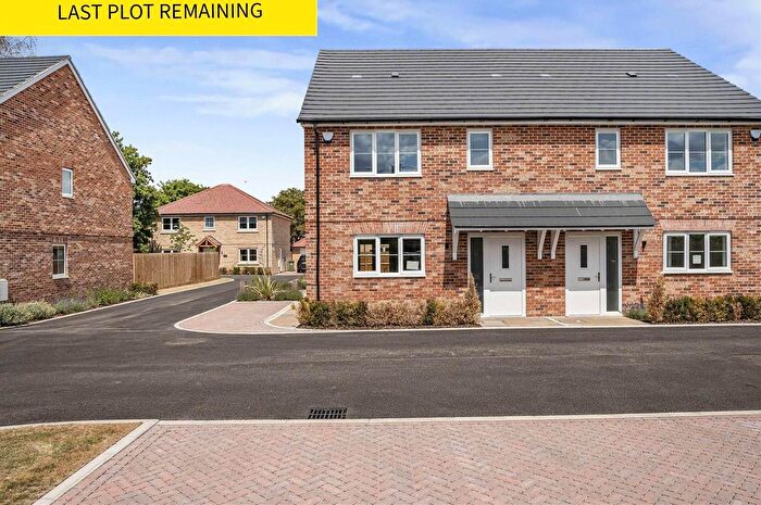 3 Bedroom Semi Detached House For Sale In Bannold Road, Waterbeach, Cambridge, CB25