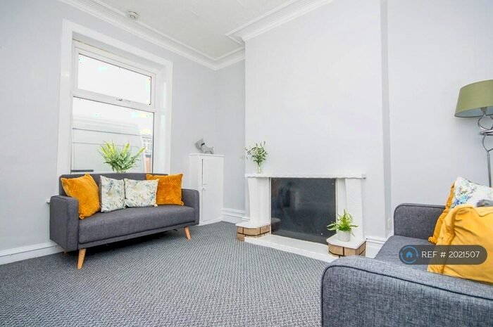 3 Bedroom Terraced House To Rent In Sandringham Road, Darwen, BB3