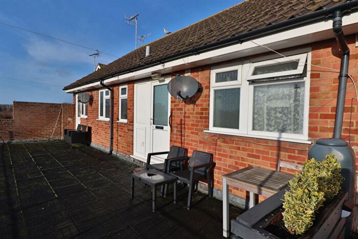 1 Bedroom Flat To Rent In Salvington Road, Worthing, BN13