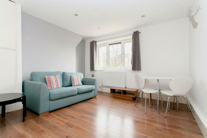 1 Bedroom Flat To Rent In Globe Road, London, E2
