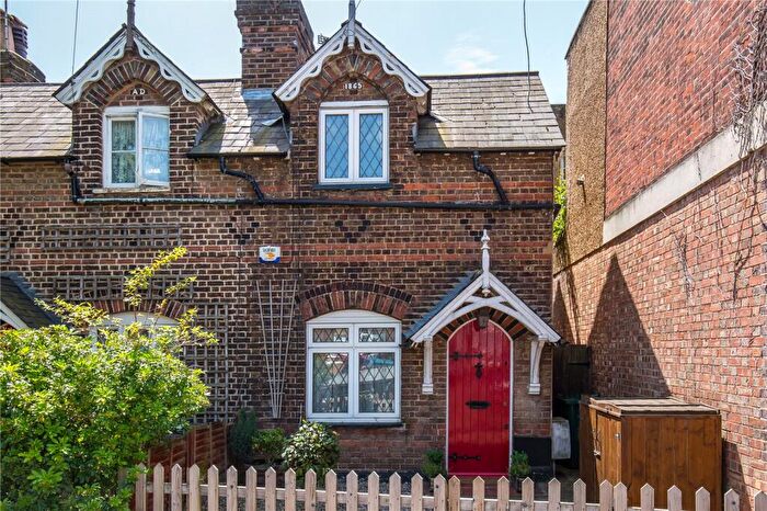 2 Bedroom End Of Terrace House To Rent In Friern Barnet Lane, Whetstone, London, N20