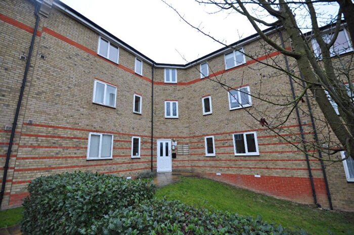 2 Bedroom Flat To Rent In Parkinson Drive, Chelmsford, Essex, CM1