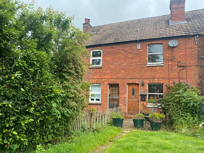 2 Bedroom Terraced House To Rent In Lascombe Lane, Puttenham, GU3