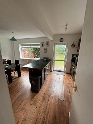 2 Bedroom Semi-Detached House To Rent In Valley Road, Cradley Heath, B64