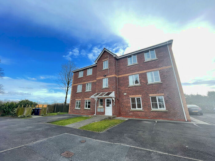 2 Bedroom Apartment To Rent In Cottage Lane, Bamber Bridge, PR5
