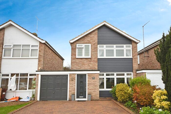 3 Bedroom Link Detached House For Sale In Gilmore Way, Chelmsford, Essex, CM2
