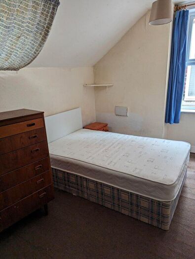 2 Bedroom Flat To Rent In Radford Boulevard, NG7