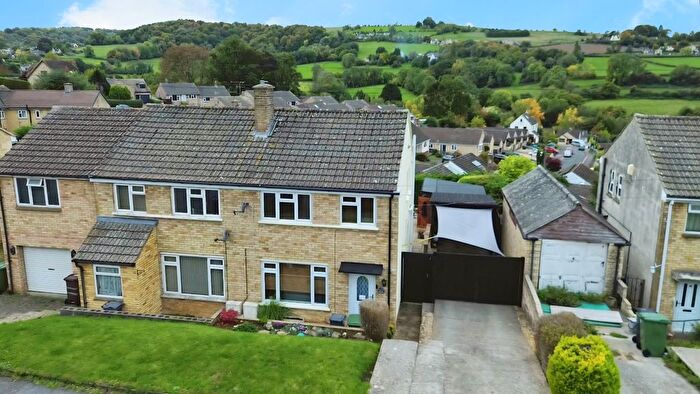 3 Bedroom Semi-detached House For Sale In Fishers Way, Kingscourt, Stroud, GL5