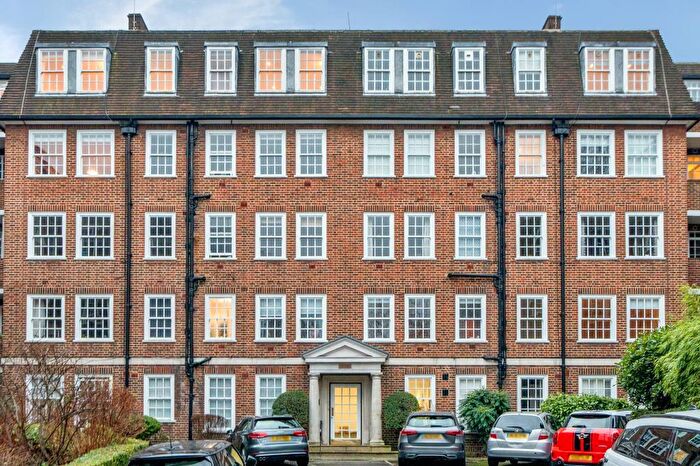 1 Bedroom Flat For Sale In Greenhill, Hampstead Village, NW3