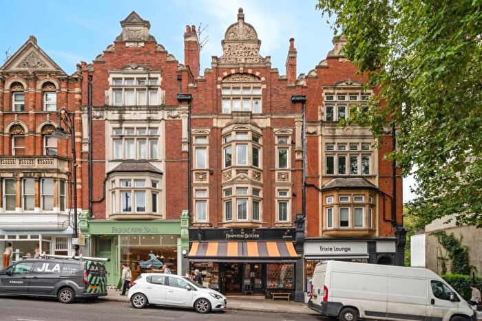 1 Bedroom Apartment For Sale In Rosslyn Hill, Hampstead, NW3