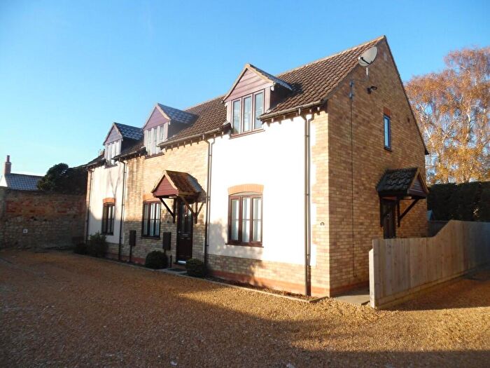 2 Bedroom End Of Terrace House To Rent In Goodchilds Gardens, Isleham, CB7