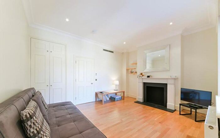 1 Bedroom Apartment To Rent In Lisson Grove, Marylebone, London, NW1