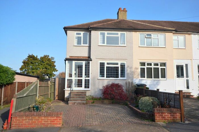 3 Bedroom End Of Terrace House To Rent In Chantry Road, Chessington, Surrey., KT9