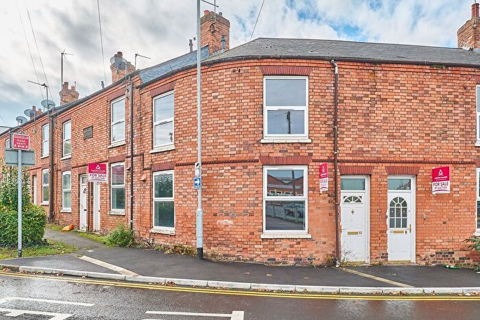Terraced House For Sale In Broad Eye, Castle Hill, Stafford, Staffordshire, ST16