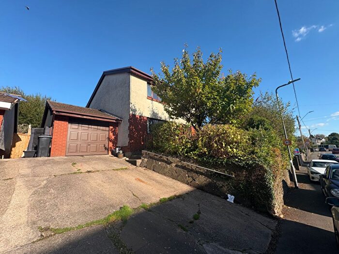 4 Bedroom Detached House To Rent In Commercial Road, Pontardawe, Swansea, SA8