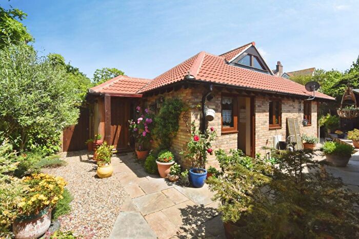 3 Bedroom Detached Bungalow For Sale In Percy Avenue, Broadstairs, CT10