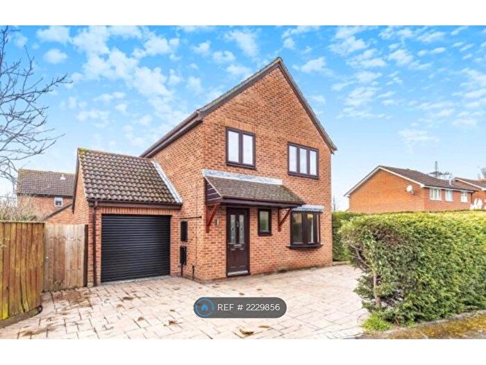 4 Bedroom Detached House To Rent In Ashcroft Close, Oxford, OX2