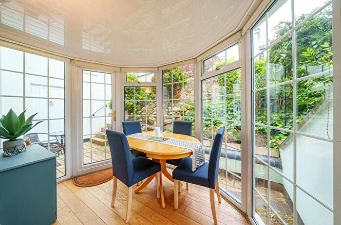 2 Bedroom Apartment For Sale In Vittoria Walk, Cheltenham, Gloucestershire, GL50