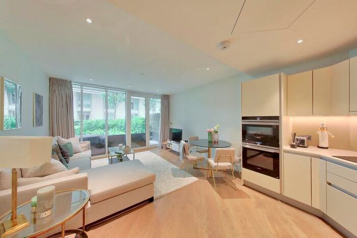 Studio To Rent In Camellia House, London, SW11