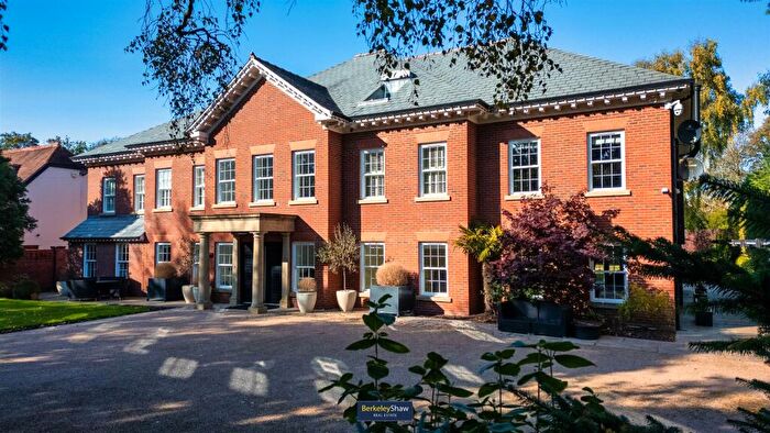 6 Bedroom Detached House For Sale In Victoria Road, Freshfield, L37