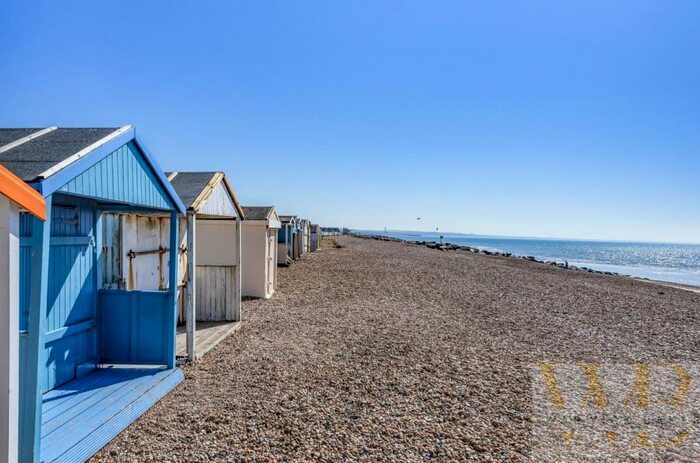 Property For Sale In Beach Green, Lancing, BN15