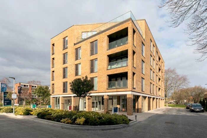 2 Bedroom Flat To Rent In Leaping Birds Rise, Walton-On-Thames, KT12