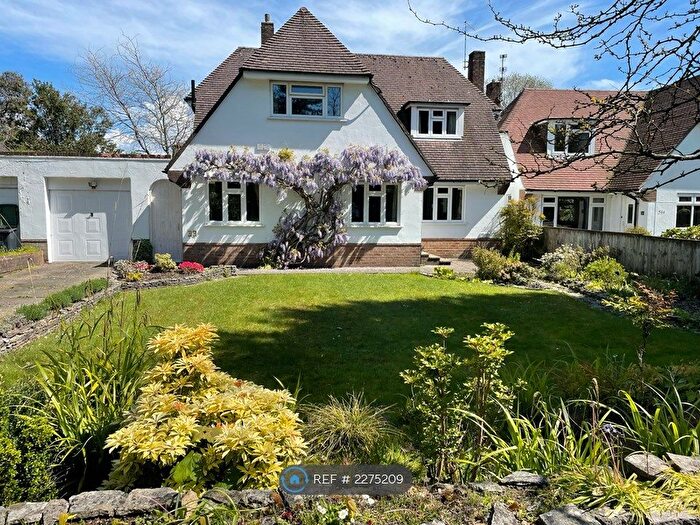 3 Bedroom Detached House To Rent In Wellington Road, Bournemouth, BH8