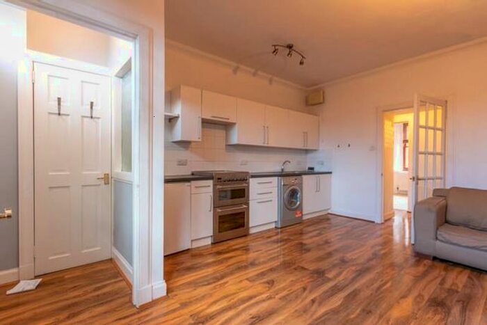 1 Bedroom Flat To Rent In Restalrig Road South, Edinburgh, EH7