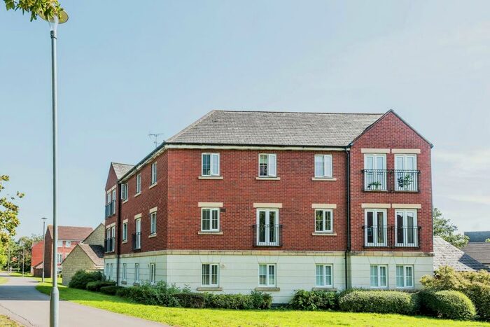 2 Bedroom Apartment To Rent In Knole Close, North Swindon, SN25