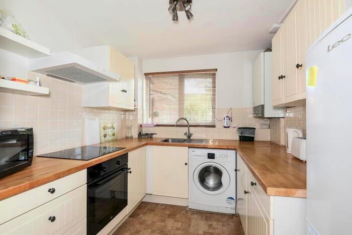 1 Bedroom Flat To Rent In Myrtleside Close, Northwood, HA6