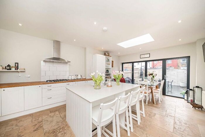 3 Bedroom Terraced House For Sale In Franciscan Road, Tooting, SW17