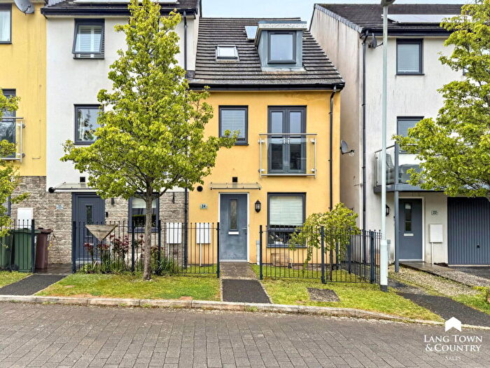 3 Bedroom End Of Terrace House For Sale In Limeburners Road, Hooe, Plymouth., PL9