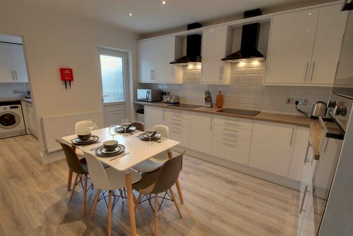 6 Bedroom Terraced House To Rent In London Road, Alvaston, Derby, DE24