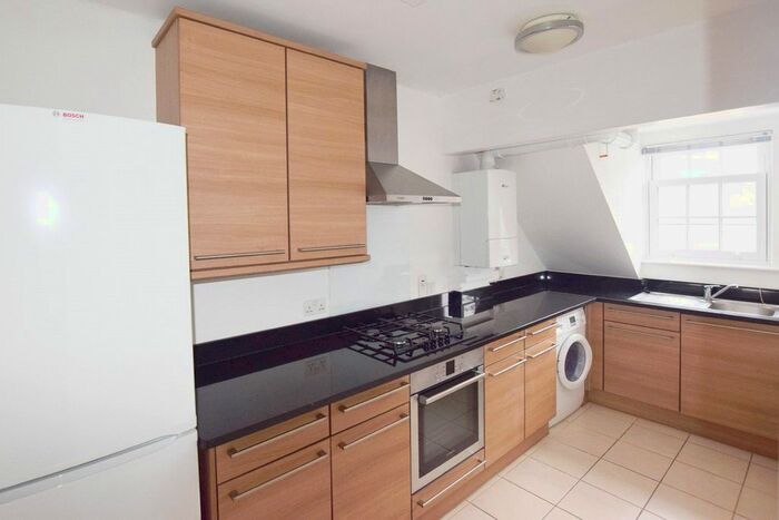 2 Bedroom Flat To Rent In Friars Walk, St. Leonards, Exeter, EX2