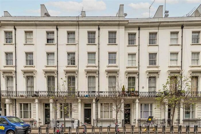 2 Bedroom Flat To Rent In Gloucester Terrace, London, W2