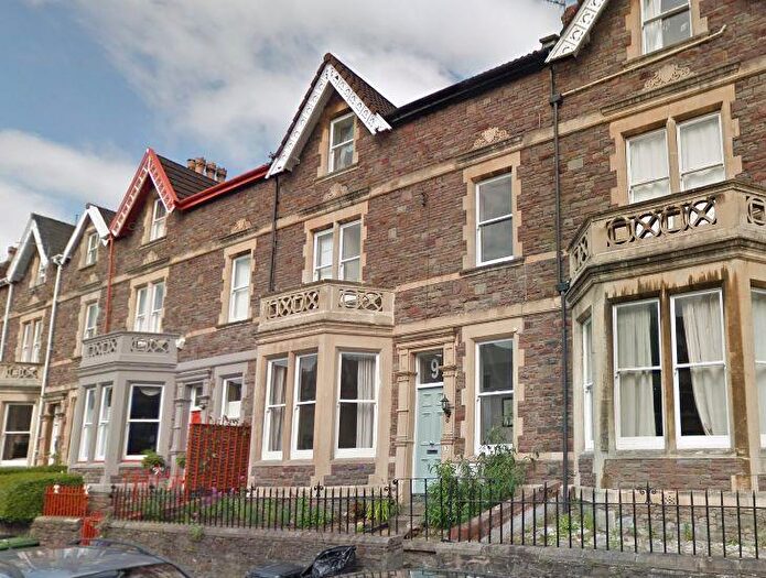 6 Bedroom Flat To Rent In Manor Park, Bristol, BS6