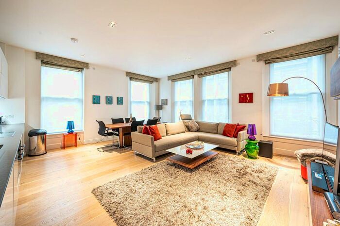 2 Bedroom Flat For Sale In Seymour Street, Marylebone, London, W1H
