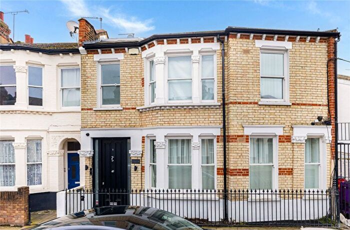 5 Bedroom End Terrace House For Sale In Byam Street, Fulham, London, SW6