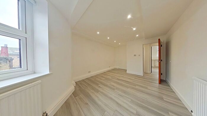 2 Bedroom Flat For Sale In Peterborough Road, Harrow, Middlesex, HA1