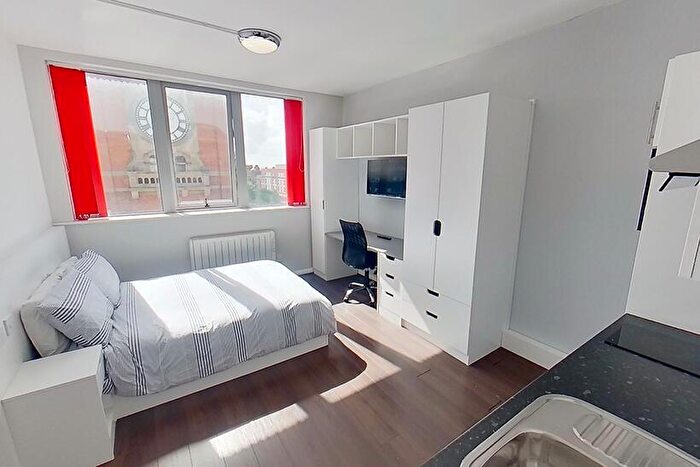 1 Bedroom Flat To Rent In Victoria House Mansfield Road, Nottingham, NG1