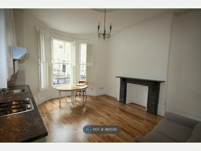 1 Bedroom Flat To Rent In Ground Floor, London, W14