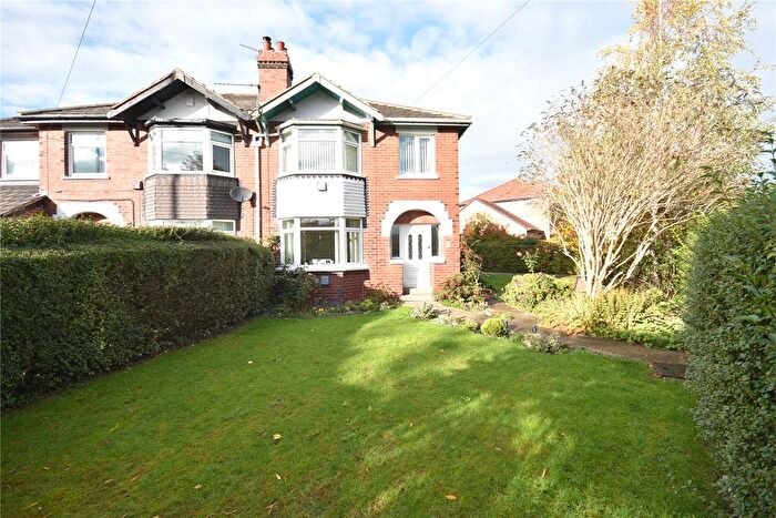 3 Bedroom Semi-Detached House For Sale In Barrowby Avenue, Leeds, West Yorkshire, LS15