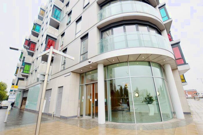 1 Bedroom Apartment To Rent In Hunsaker, Alfred Street, RG1