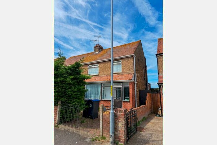 3 Bedroom Semi-Detached House To Rent In Invicta Road, Thanet, Margate, CT9